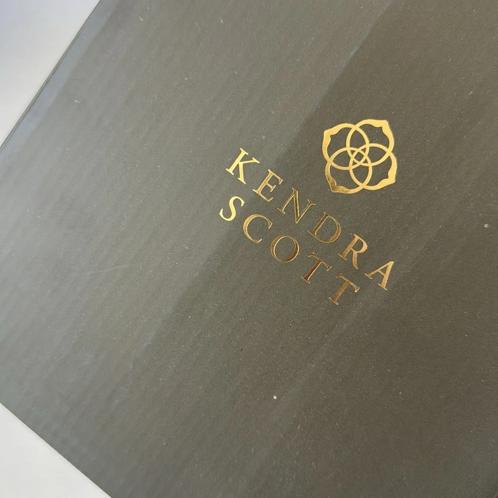 KENDRA SCOTT Silver Med Acrylic Metal T Bar Jewelry Bracelet Stand Display